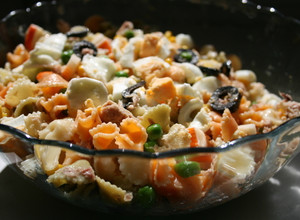 Una foto de Ensalada de pasta fría margaritas
