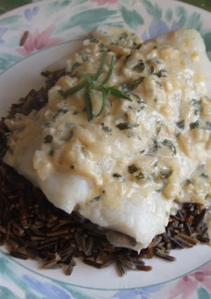 Una foto de Bacalao con salsa de perejil