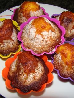 Una foto de Magdalenas de naranja casera en Thermomix