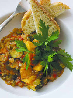 Una foto de Ratatouille al estilo de Carchis
