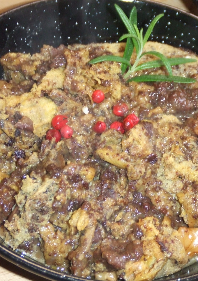 Una foto de Sartenada de morcilla y nueces