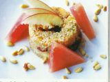 Cuscuz com frutas e pinhão