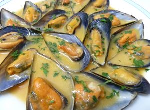 Una foto de Mejillones al cava