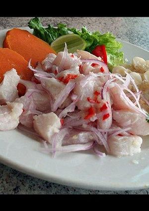 Una foto de Ceviche de pescado peruano