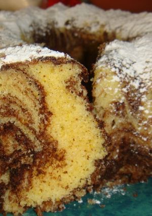 Una foto de Budín marmolado microondas
