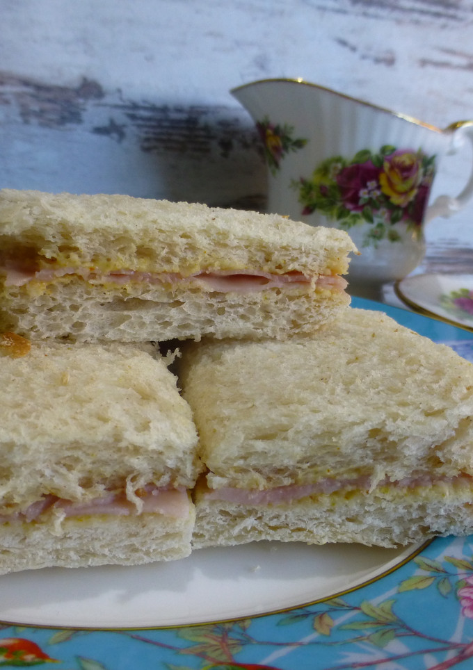 Una foto de Emparedados mini para la merienda