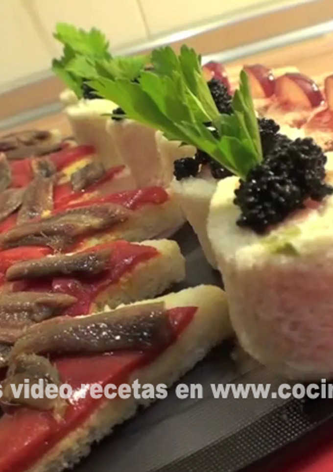 Una foto de Canapés variados fríos