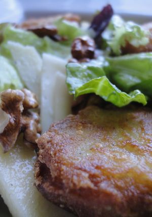 Una foto de Ensalada de nuggets