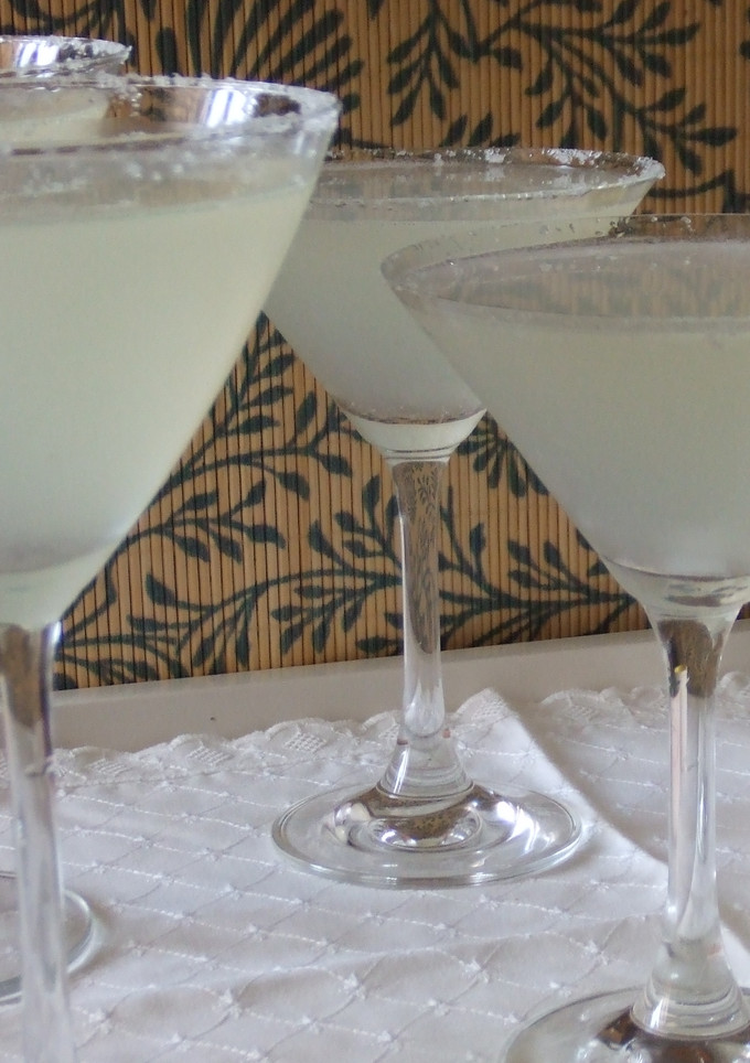 Una foto de Margarita de licor de manzana