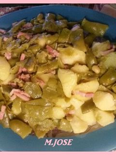 Una foto de Judías con jamón