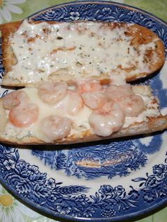 Una foto de Gambas con alioli