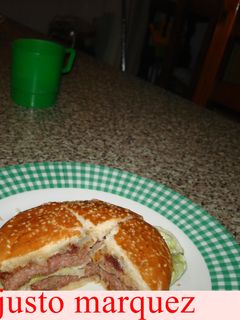 Una foto de Hamburguesa doble