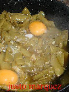 Una foto de Judías verdes con huevos revueltos