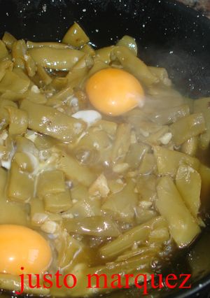 Una foto de Judías verdes con huevos revueltos