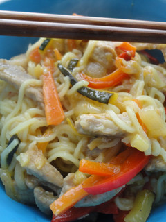 Una foto de Fideos chinos con secreto ibérico