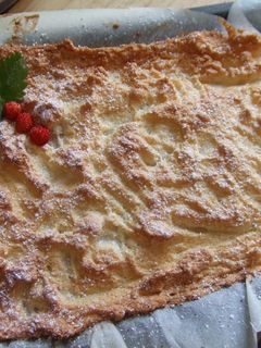 Una foto de Pastel merengado de albaricoques