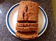 Una foto de budín de zanahoria y harina integral