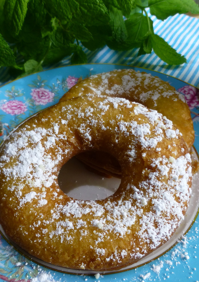 Una foto de Desayuno con donuts caseros facilísimos