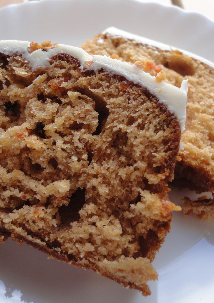 Una foto de Pastel de zanahoria, nueces y canela