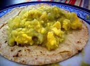 Una foto de longaniza con nopales