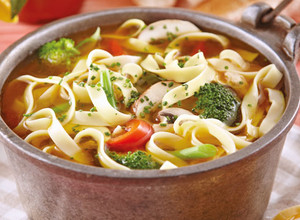 Una foto de Sopa de tallarines