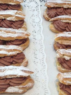Una foto de Palos de trufa (éclairs)