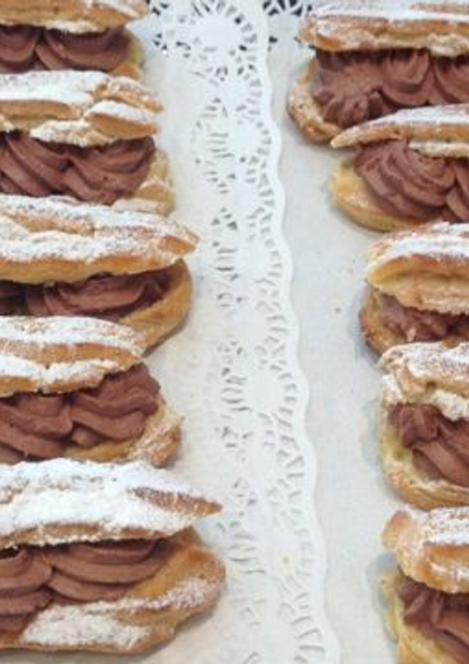 Una foto de Palos de trufa (éclairs)