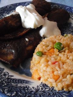 Una foto de Mole "Doña María"