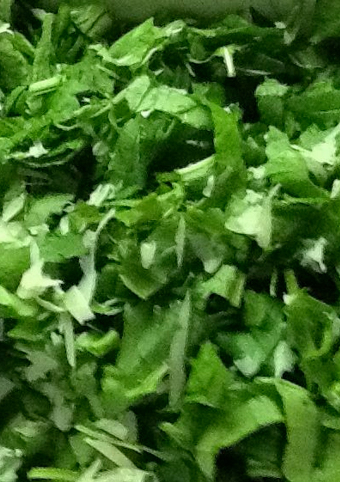 Una foto de Ensalada de rúcula y queso