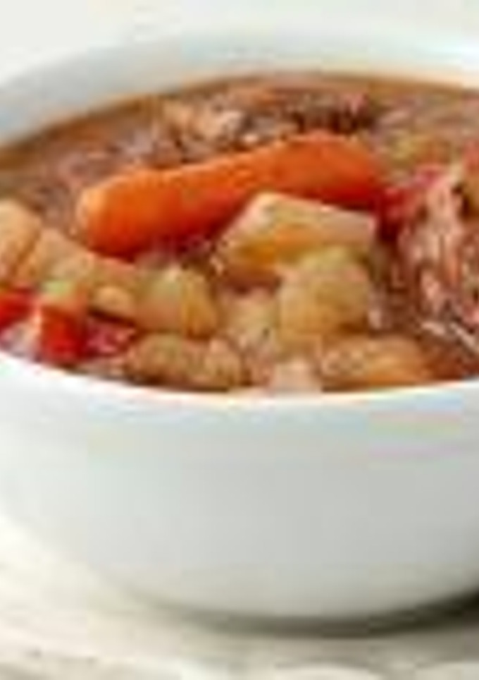 Una foto de Goulash casero al estilo hungaro