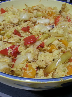 Una foto de Couscous con verduras