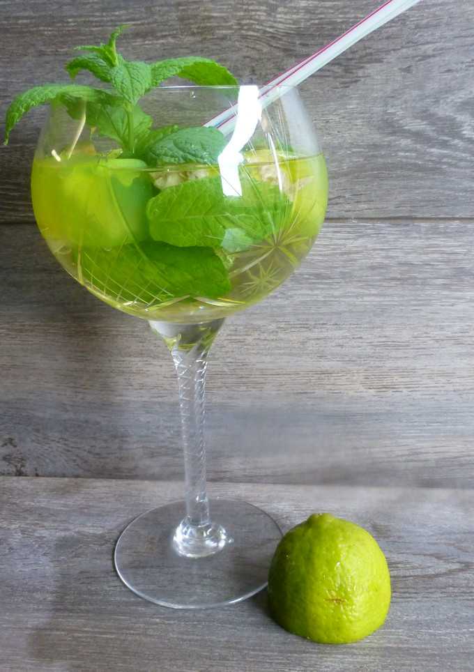 Una foto de Mojito ron blanco