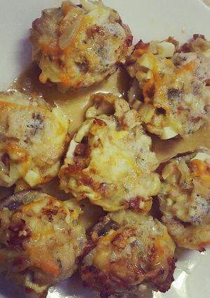 Una foto de Champiñones rellenos de jamón y queso azul gratinado