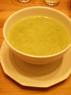 Una foto de Sopa de ajos y cebolla