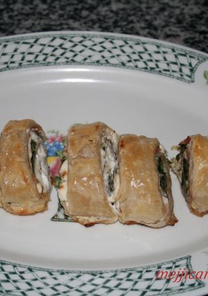 Una foto de Rollitos de queso, jamón y espinacas