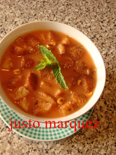Una foto de Sopa de tropezones