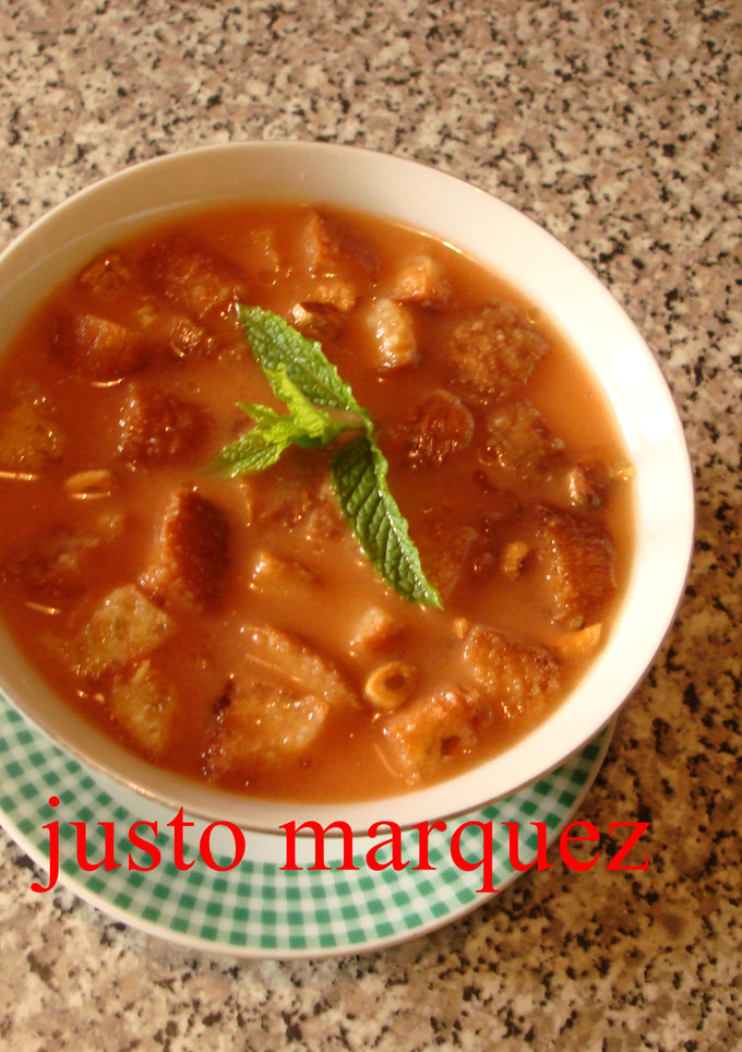 Una foto de Sopa de tropezones