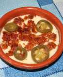 Queso fundido con chorizo