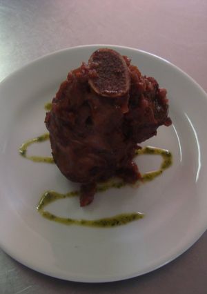 Una foto de Osobuco de ternera en salsa