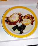Huevos fritos con pimientos de padron