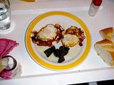 Huevos fritos con pimientos de padron