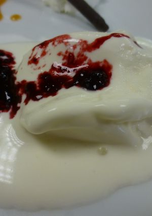 Una foto de Salsa de frutos rojos para helados