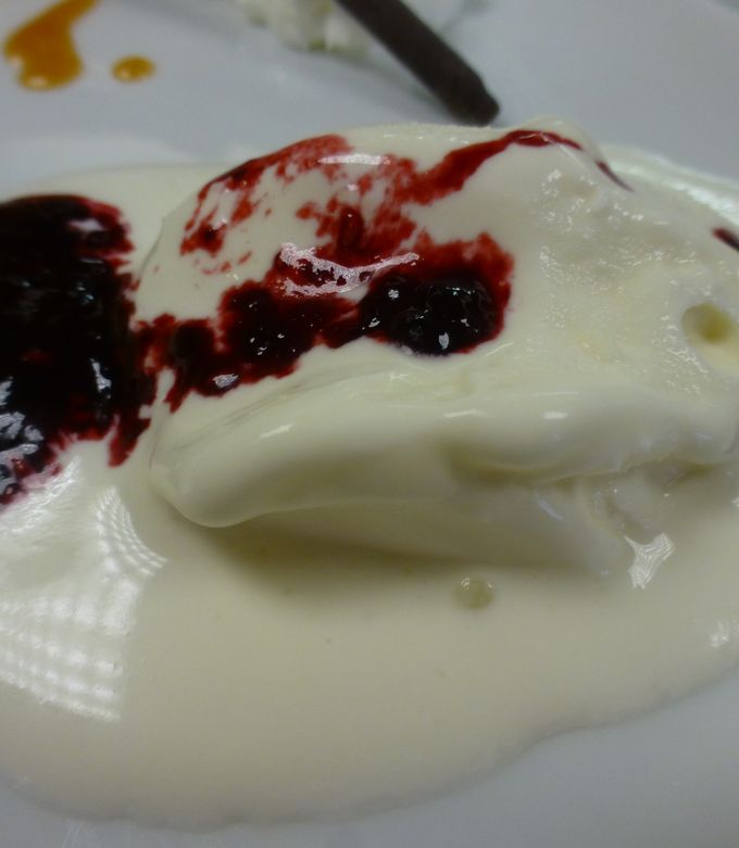 Una foto de Salsa de frutos rojos para helados