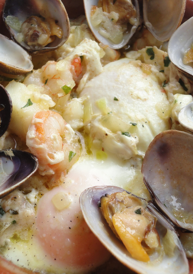 Una foto de Huevos a la marinera