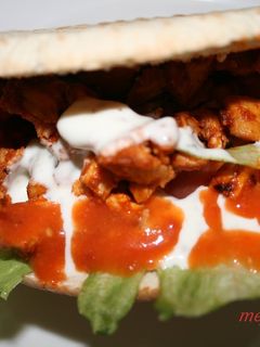 Una foto de Kebab de Pollo