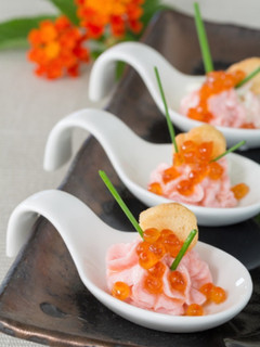 Una foto de Mousse de salmón en cucharitas