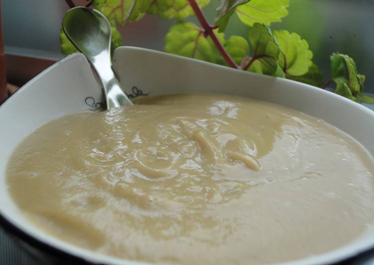 Salsa de pera para carnes rojas y caza