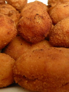 Una foto de Croquetas de jamón ibérico y pollo