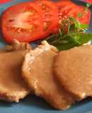 Filetes de solomillo de cerdo con salsa de cebolla al vino
