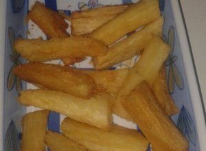 Una foto de Yuca frita